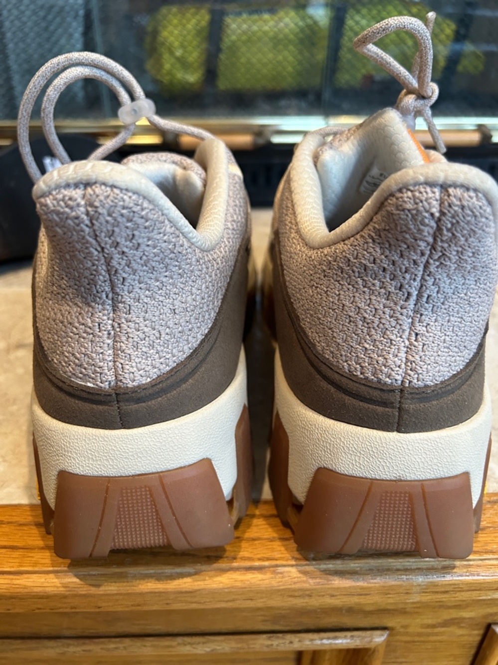 P448 Men's Low-Top Sneakers in Beige, Brown & Gum Outsole - Picture 2 of 6